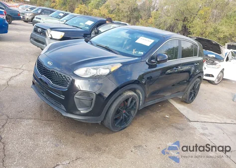 2017 Kia Sportage Lx z USA, uszkodzony, nr VIN KNDPM3AC2H7032271